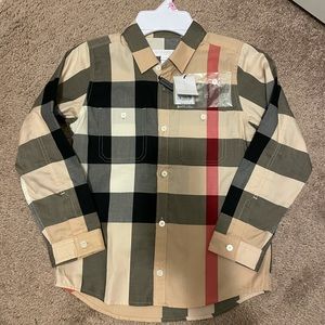 Burberry boys NWT button down shirt